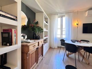 Lily Pads -Elegant apartment- in the city center - Milan - 7