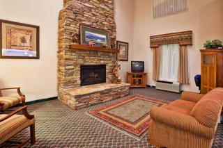 Holiday Inn Express Hotel & Suites Hiawassee by IHG - Hiawassee - 3
