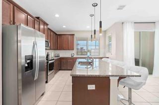 SUPER NICE- w POOL GYM & AMENITIEs - 5