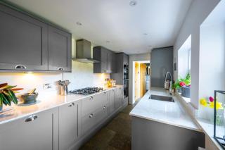 Swift Host - Flint Cottage - 2 Bedroom - Close to River - Parking - 8