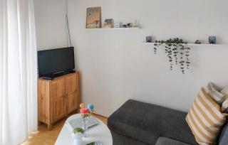 Cozy Apartment In Aakirkeby With Wifi - Åkirkeby - 1