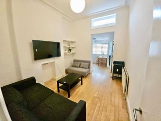 2-BR Apartment in Central London, Ideal Location! - Londra - 6