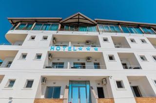 Fly Hotel - Vlorë - 6
