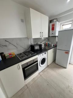 Good Priced Single Rooms in East Acton - Londra - 9