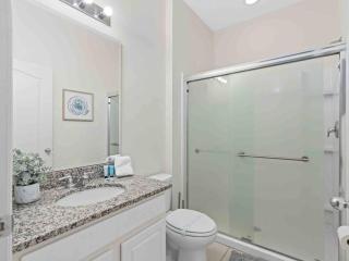SUPER COMFY - 7BD 5 5BA SLEEPs 22 with AMENITIES - Davenport - 5