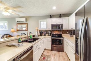 6 Mi to Skiing Mtn-View Condo in Seven Devils - Seven Devils - 9