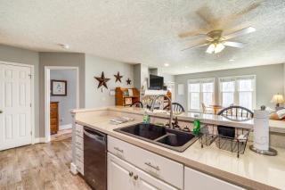 6 Mi to Skiing Mtn-View Condo in Seven Devils - Seven Devils - 1