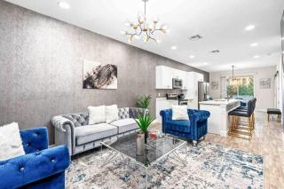 SUPER POSH- SLEEPs 16 wDESIGNs & NEAR Disney - 9