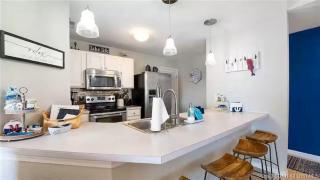 Condo, HOA pool, close to Bagnell Dam, amazing views - Lake Ozark - 2