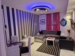 Black & White - Belgrado - 0