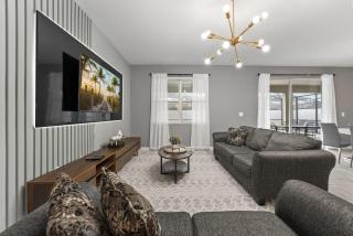 SUPER BLISS - 9BDR SLEEPs 30 - MOVIE ROOM & POOL - Kissimmee - 8