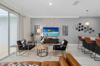 SUPER SWANK - Aesthetic Designs Amenities - 8