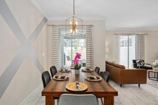 SUPER SWANK - Aesthetic Designs Amenities - 4