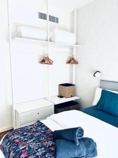 Tel-Aviv center, near the beach, terrace, 2 people - 4