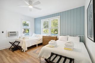 Folliday Inn - The Dolphin - Room 36 - Folly Beach - 9