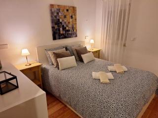 Charming Lisbon equipped AC lift parking 4p - Lisbon - 4