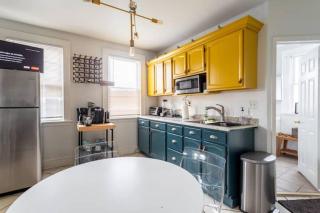 Revamped 3BR Apt with Easy Check-In Family-Friendly - Bridgeport - 6