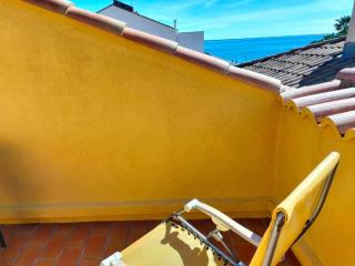 Appartement Duplex à Mèze avec Terrasse et Garage Proche Port et Plage - 2 Clés - FR-1-604-30 - Mèze - 2