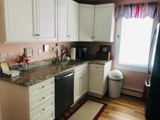 Ocean Block, Single Family, Ship Bottom, Beach Badges, Wifi, Private Yard, Ocean Side Home In Ship Bottom 66611 - 1