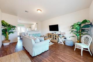 White Sands Retreat - Navarre - 7