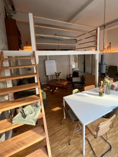 THE GREEN CHAIR Eppendorf - 75qm apartment for 4-6 - 8