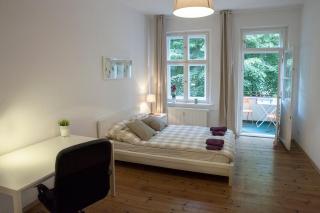 Sunny Apartment in Prenzlauer Berg - Berlim - 0