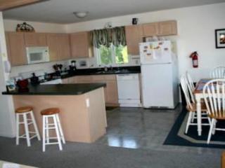 Single Family, Ship Bottom, Bayside, Deck, Private Yard, Wifi, High Speed Internet, Central Air, Ship Bottom Bay Side Raised Ranch, 2 Decks Close To, - 5