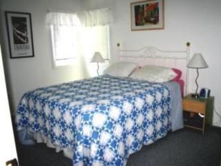 Single Family, Ship Bottom, Bayside, Deck, Private Yard, Wifi, High Speed Internet, Central Air, Ship Bottom Bay Side Raised Ranch, 2 Decks Close To, - Ship Bottom - 3