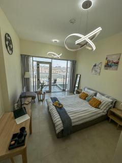 Vibrant studio - 15m to marina - 1