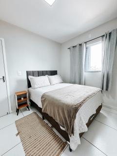 Novo Apto em Condomínio Fechado c/Ar e Elevador - 3