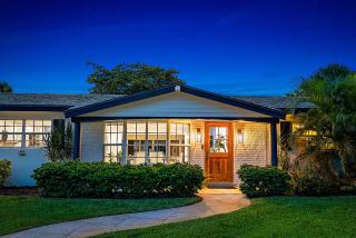 Fully Remodeled, Huge Backyard, Pet-Friendly, Pool - 6