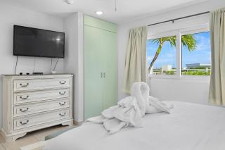 Arashi Ocean Home Retreat - Palm-Eagle Beach - 4