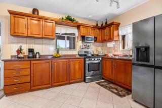 Sunrise Villa is gorgeous for daily views of sunrises and sunsets - Palm-Eagle Beach - 7