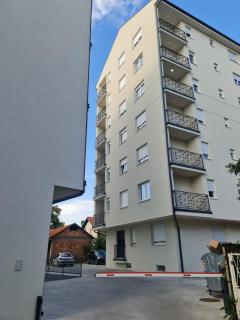 Studio apartman 2 - Bijeljina - 1
