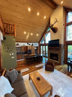 Evergreen Haven Lodge and Bunkhouse - Spooner - 5