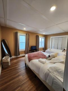 Fun and Cozy Family-friendly Home - Near Encore Tufts- MIT-Airport - 4