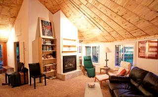 Stunning Yurt Rental for a Secluded Getaway near the Grand Mesa National Forest, Colorado - Paonia - 8
