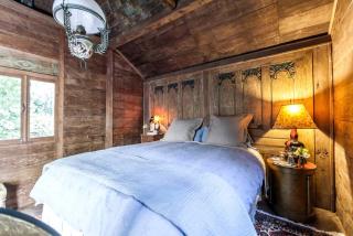 Antique Indonesian Teakwood Cottage for a Romantic Getaway in Petaluma, California - Petaluma - 0