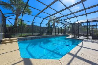 Enjoy Beautiful Ormond Beach 4BR Apt WiFi & Pool - Ormond-by-the-Sea - 9