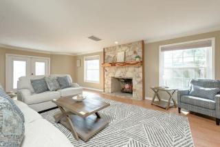 Enjoy Beautiful Ormond Beach 4BR Apt WiFi & Pool - Ormond-by-the-Sea - 3