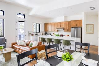 Home with Studio near Pine Canyon - 1