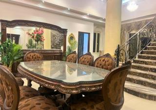 Luxury 5BR - Secure & Stylish with Airport Pickup - Sheikh Zayed - 8