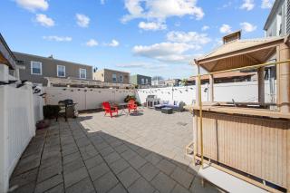 Newly Renovated One Bedroom Apartment ! - 8