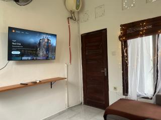 Charming Apartment with Private Kitchen and Shared Pool - Canggu - 6