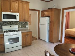 2 Bedroom Unit and Big Yard 30 Minutes to NY - Ridgefield Park - 6