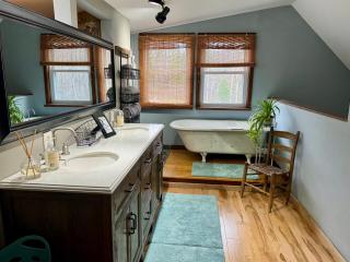 New Listing- Tecumseh Trail Cabin - Nashville - 3