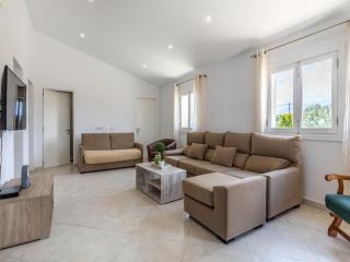 Spacious country house for 8 guests - Ariany - 9