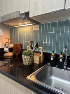 Casa Alia at Coast - near MOA, US Embassy, PICC, WTC - Manila - 2