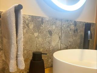 Cozy chalet with terrace - Zutendaal - 1