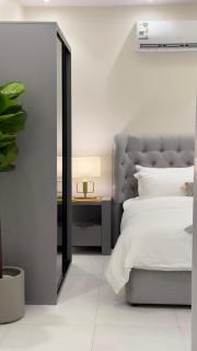 LP84-1 Luxury 1BR Apartment in Hittin - Riade - 0